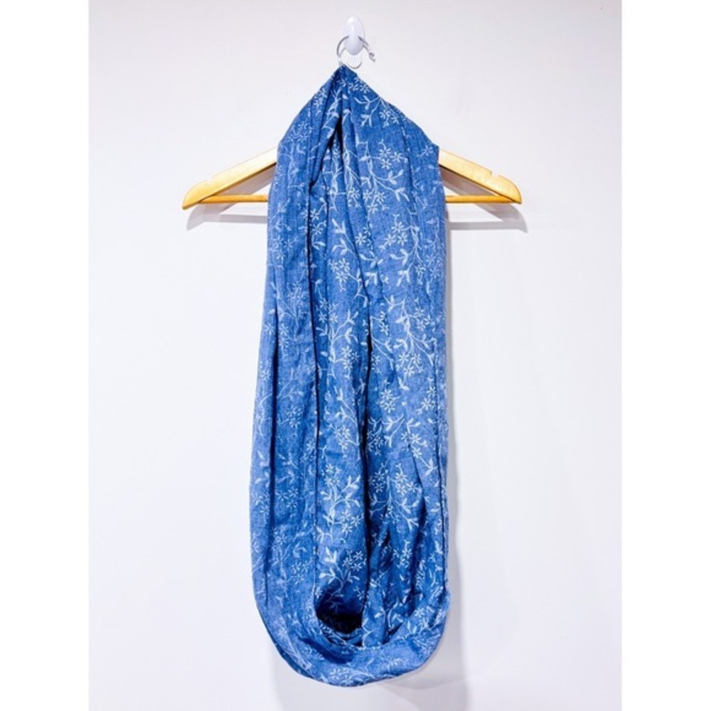 Blue White Floral Lightweight Infinity Loop Scarf‎